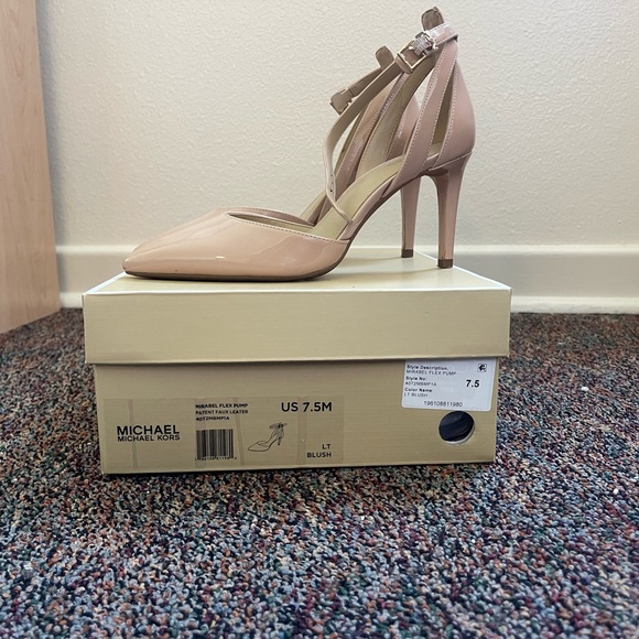7.5 Blush Mirabel Flex Pump - Picture 2 of 5